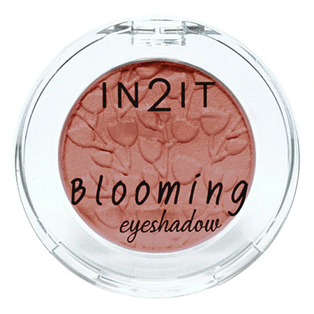 IN2IT Blooming Eye Shadow,in2it อายแชโดว์ดอกไม้,IN2IT Blooming Eye Shadow รีวิว,IN2IT Blooming Eye Shadow ราคา,สวยปังพลังดอกไม้,นื้อมุกและแมตท์,แต่งแต้มดวงตาคู่สวย,อายแชโดว์ดอกไม้,